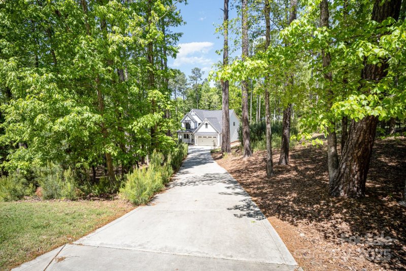 Property image 5 at 16432 Here At Last Lane, Charlotte, NC 28278