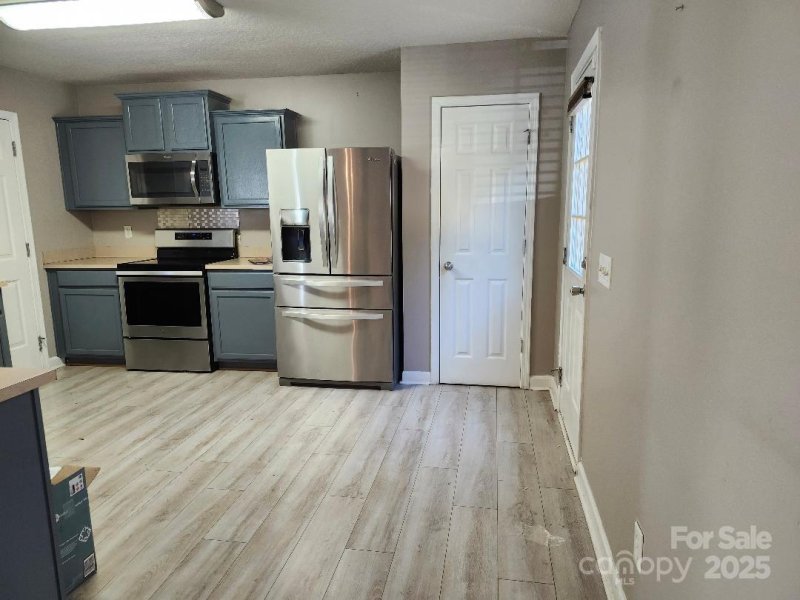 Property image 4 at 632 Pawley Drive, Charlotte, NC 28214