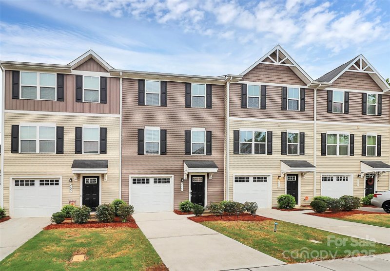 Property image 2 at 2635 Mccurdy Trail, Charlotte, NC 28269