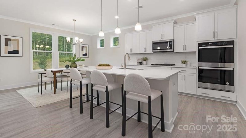 Property image 3 of 231 Miramar Drive in Westport, York, SC 29745