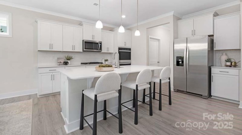 Property image 4 of 231 Miramar Drive in Westport, York, SC 29745