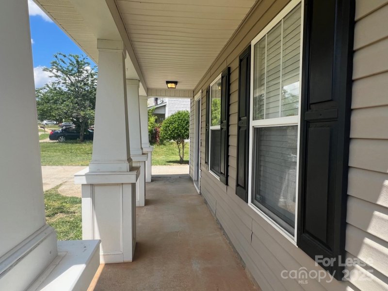 Property image 2 at 176 English Hills Drive, Mooresville, NC 28115