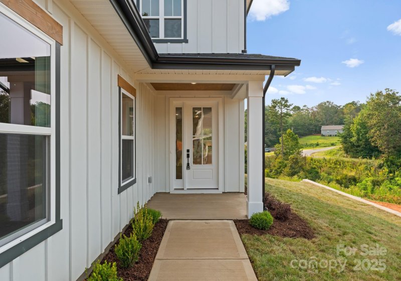 Property image 5 of 115 Chapel Crossing Lane in Chapel Crossing, Weaverville, NC 28787