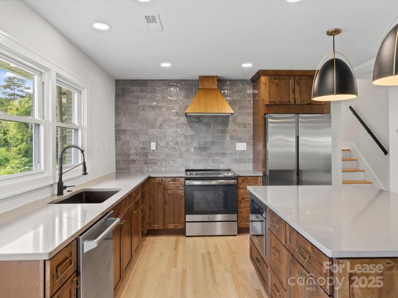 Property image 3 at 245 Enwood Drive, Charlotte, NC 28214