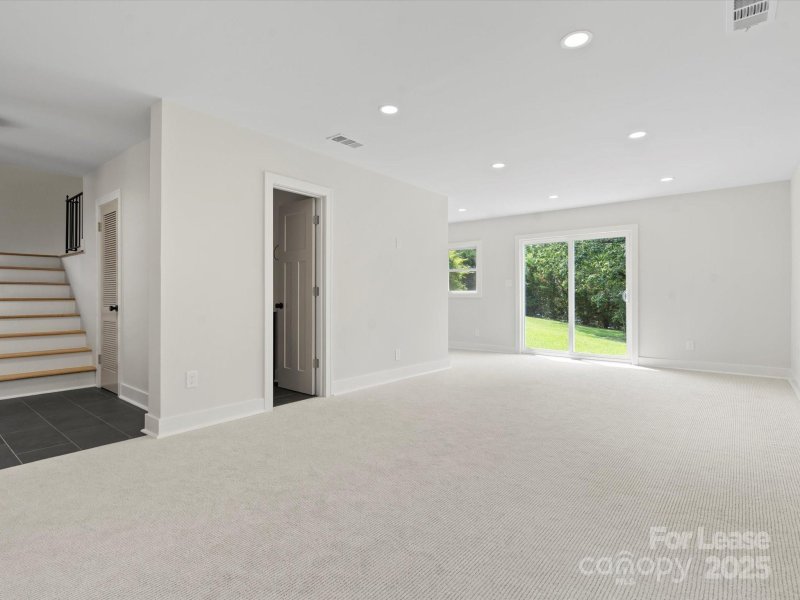 Property image 4 at 245 Enwood Drive, Charlotte, NC 28214