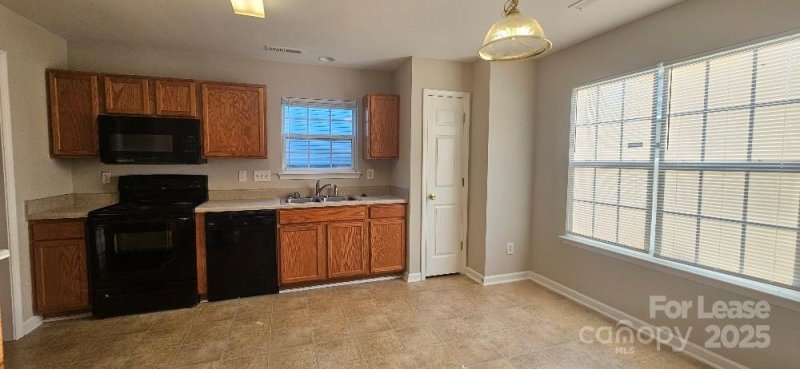 Property image 2 at 537 Havenbrook Way, Concord, NC 28027