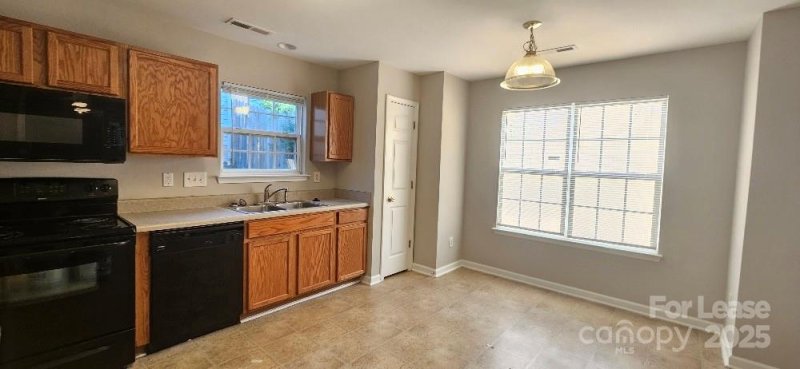 Property image 3 at 537 Havenbrook Way, Concord, NC 28027