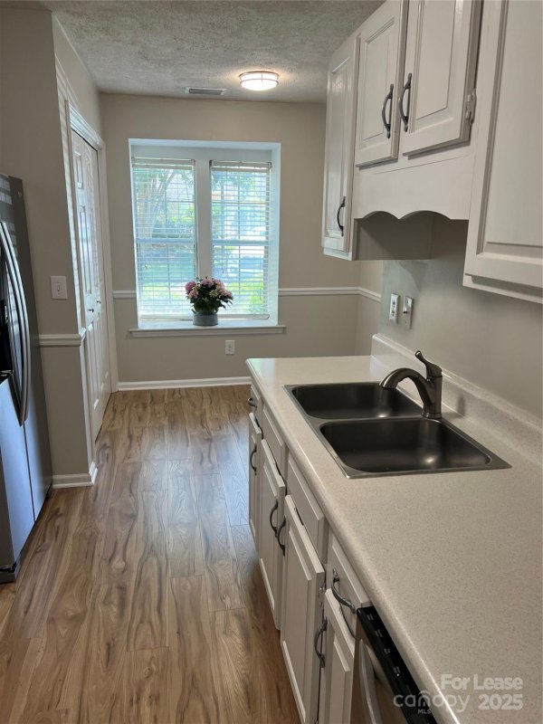 Property image 3 at 2719 Tiergarten Lane, Charlotte, NC 28210