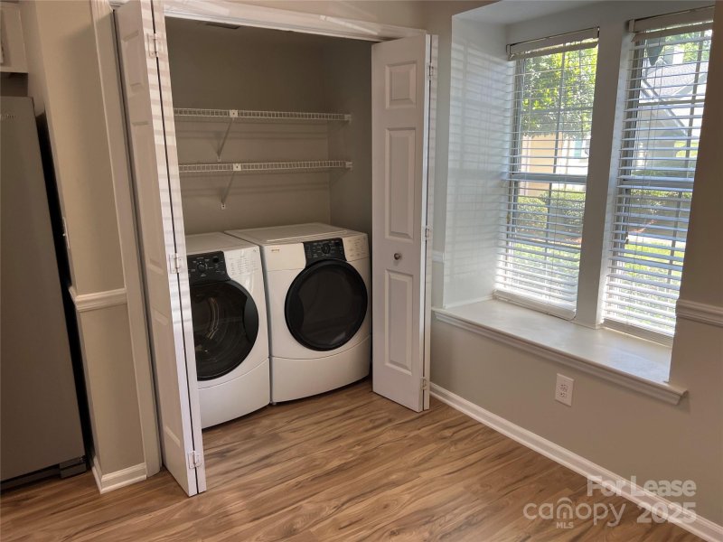 Property image 4 at 2719 Tiergarten Lane, Charlotte, NC 28210