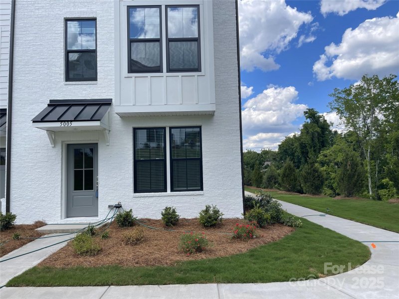 Property image 4 at 5005 Layman Drive, Charlotte, NC 28226