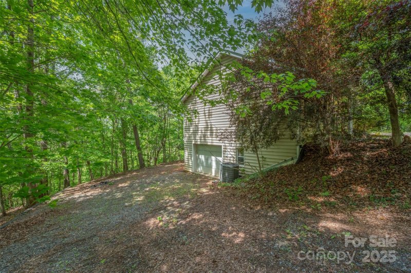 Property image 4 of 132 Egret Road in Riverbend, Lake Lure, NC 28746