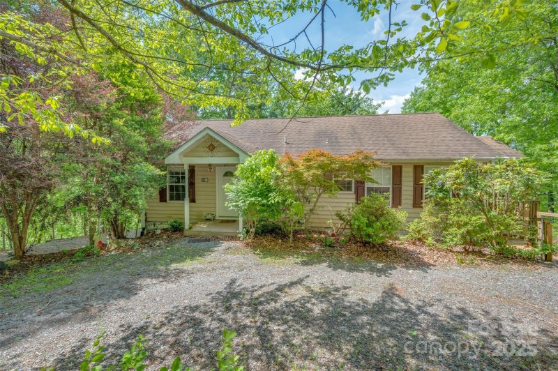 Property image 5 of 132 Egret Road in Riverbend, Lake Lure, NC 28746