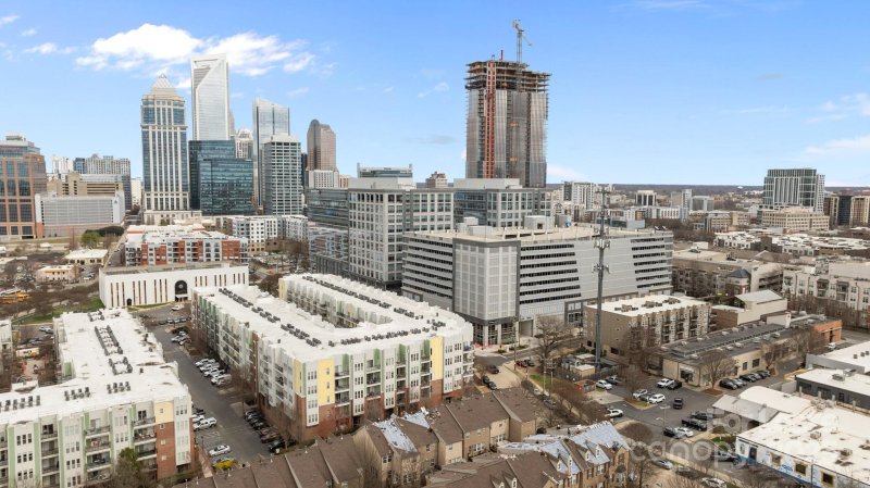 Property image 5 at 225 Lincoln Street, Charlotte, NC 28203