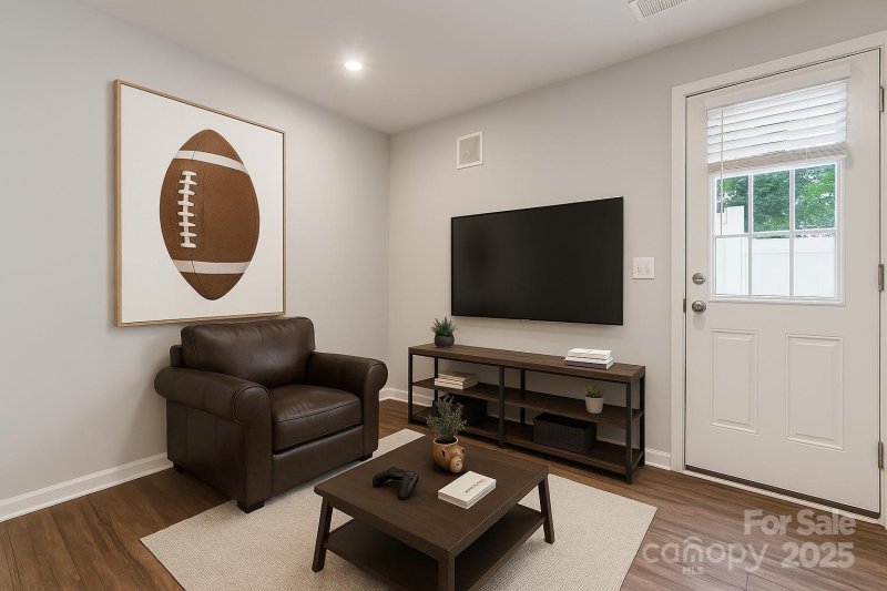 Property image 3 of 808 Renee Avenue in Glynwood Forest, Fort Mill, SC 29715