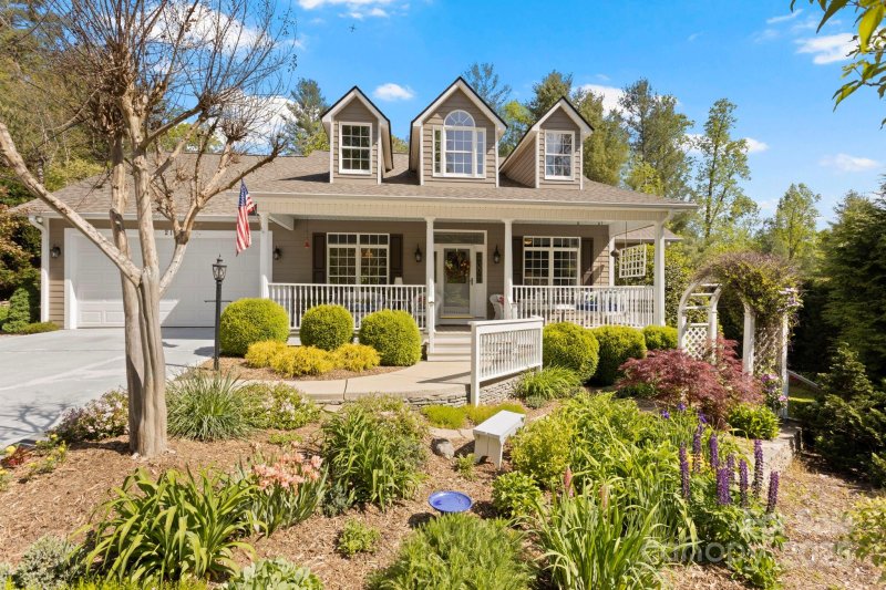 Property image 4 at 216 Cold Stream Way, Hendersonville, NC 28791