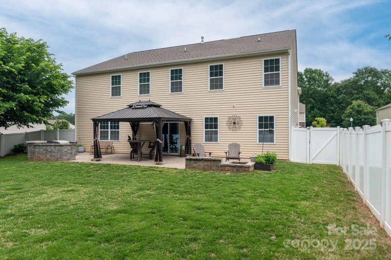 Property image 5 at 109 Meadow Stream Drive, Mount Holly, NC 28120