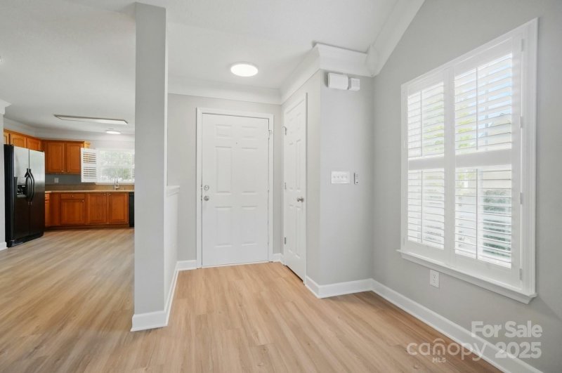 Property image 5 at 9711 Castle Terrace Court, Charlotte, NC 28215