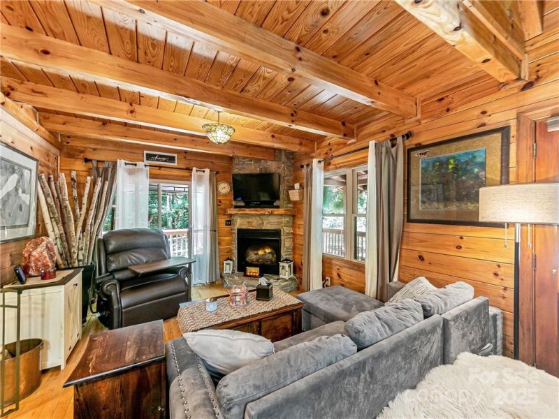 Property image 4 of 37 Lonnie Mack Drive in Hidden Lake, Nebo, NC 28761