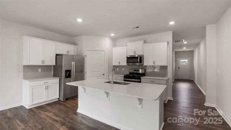 Property image 4 of 16 Shorthorn Road in Tap Root Farms, Fletcher, NC 28732