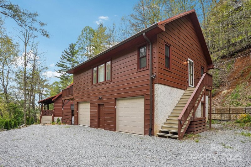 Property image 2 at 909 Niley Cook Road, Blowing Rock, NC 28605