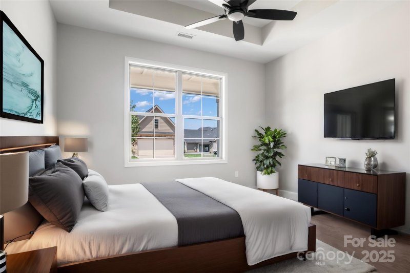 Property image 5 of 835 A Wynnshire Drive in Wynnshire Ridge, Hickory, NC 28601