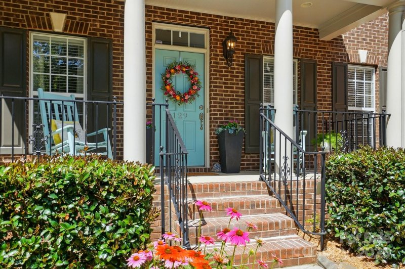 Property image 3 at 129 Willow Tree Lane, Mount Holly, NC 28120