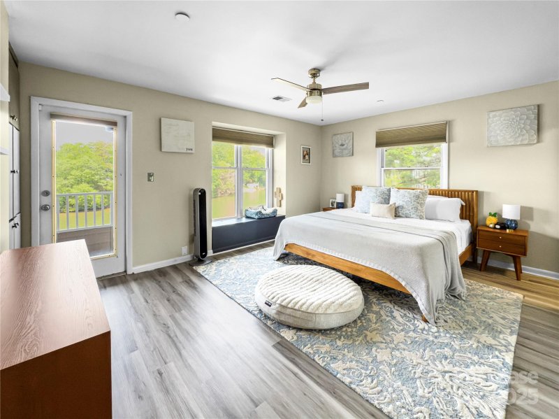 Property image 4 at 9808 Emerald Point Drive, Charlotte, NC 28278