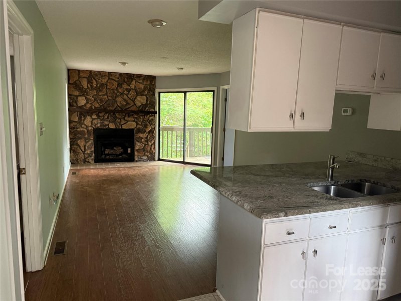 1420 11th Street Drive