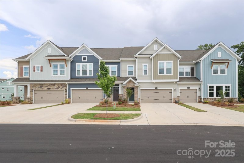 Property image 3 at 8221 Houser Street, Cornelius, NC 28031