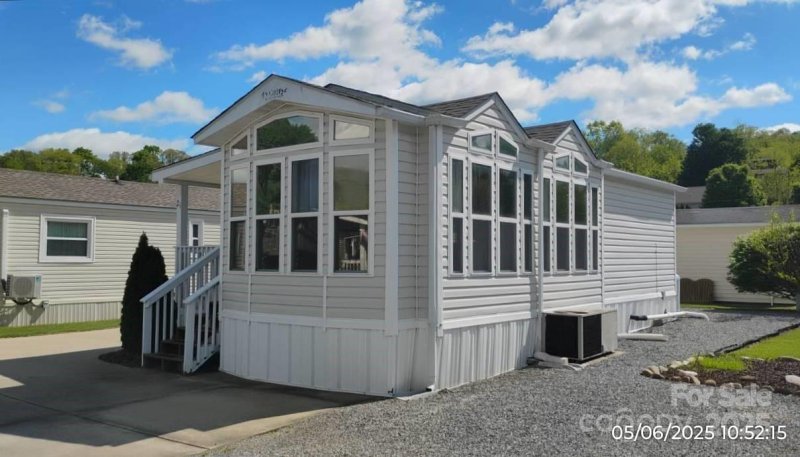 Property image 2 at 21 Strollers Lane, Waynesville, NC 28785