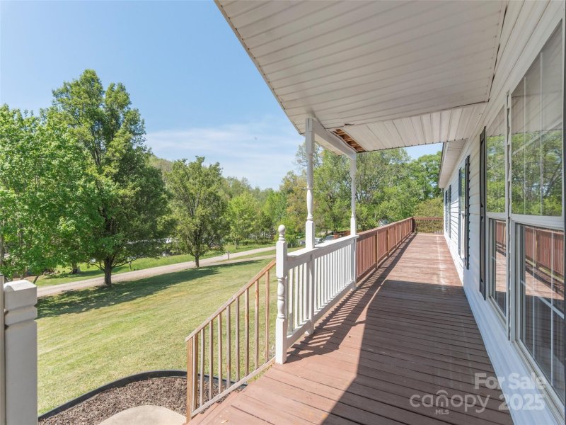 Property image 4 of 9 Redmond Drive in Hark Knoll, Alexander, NC 28701