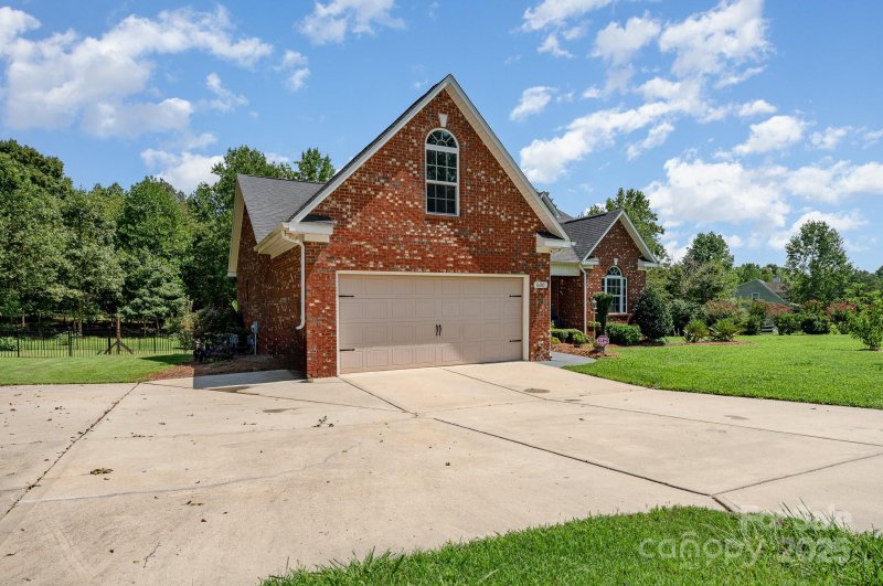 Property image 3 at 600 Old Hardin Road, Dallas, NC 28034