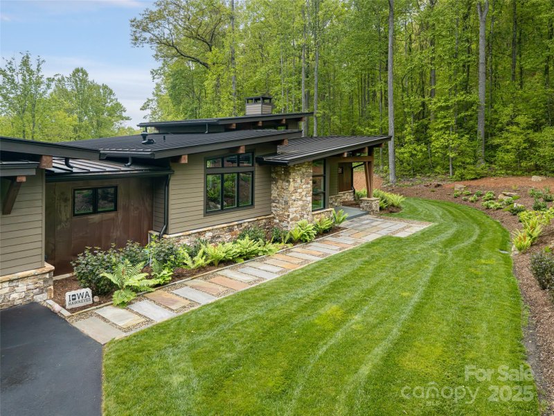 Property image 5 of 391 High Hickory Trail in High Hickory, Swannanoa, NC 28778