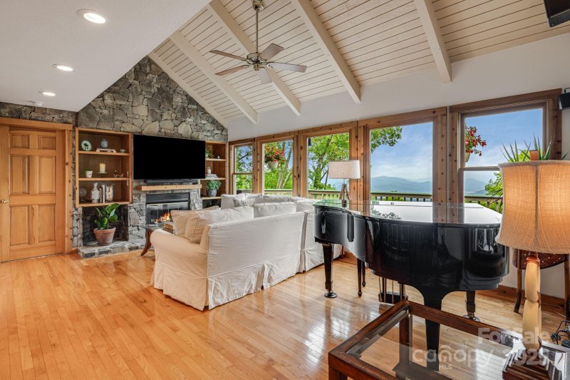 Property image 3 of 61 Ivy Ridge Road in Mountain Air, Burnsville, NC 28714