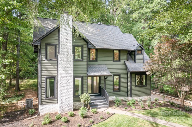 Property image 3 of 4316 Old Saybrook Court in Old Saybrook, Charlotte, NC 28211