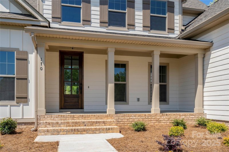 Property image 2 of 104 Wilharr Court in Davidson Pond, Mooresville, NC 28115