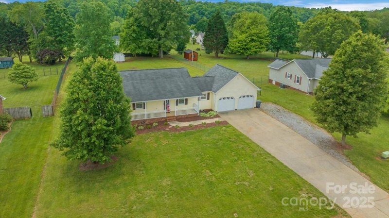 Property image 2 at 195 Antler Drive, Statesville, NC 28625