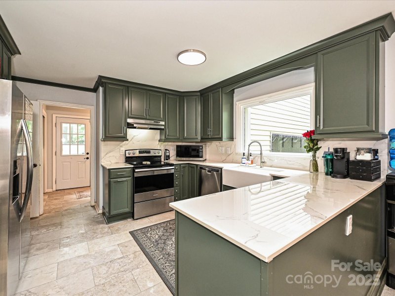 Property image 4 at 2437 Woodleigh Drive, Gastonia, NC 28056