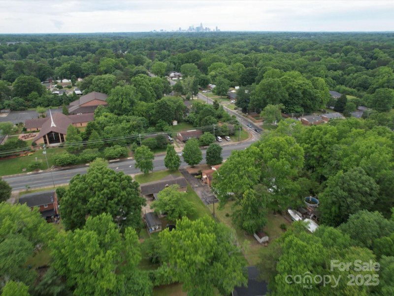 Property image 3 at 2213 Milton Road, Charlotte, NC 28215