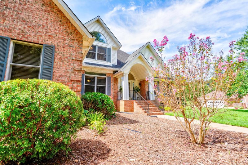 Property image 4 of 504 Johnsfield Road in Johnsfield, Shelby, NC 28150