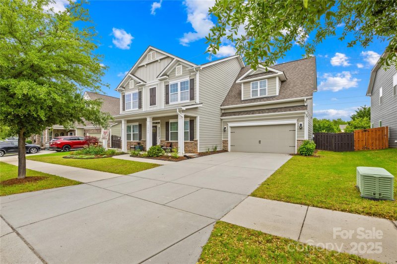 Property image 3 at 10906 Charmont Place, Huntersville, NC 28078