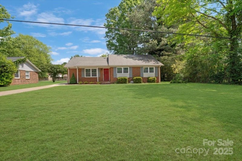 Property image 2 at 8206 Idlewild Road, Indian Trail, NC 28079