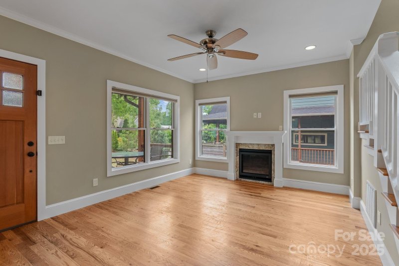 Property image 5 of 38 Unadilla Alley in Kenilworth, Asheville, NC 28803