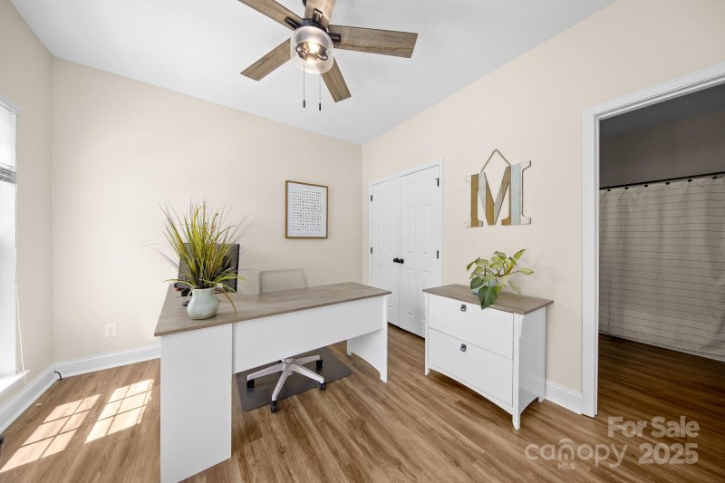 Property image 5 of 146 Comata Road in Winslow Bay, Mooresville, NC 28117