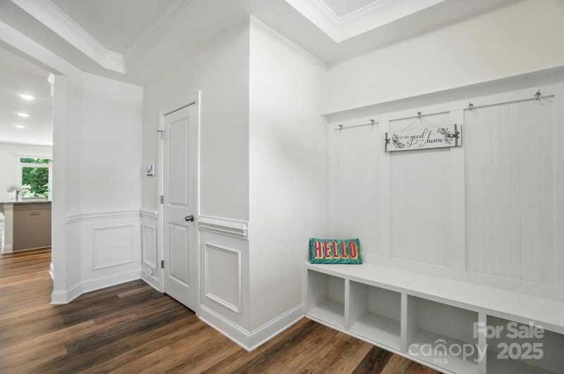 Property image 4 of 8018 Saluda Drive in The Enclave at Davis Lake, Charlotte, NC 28269