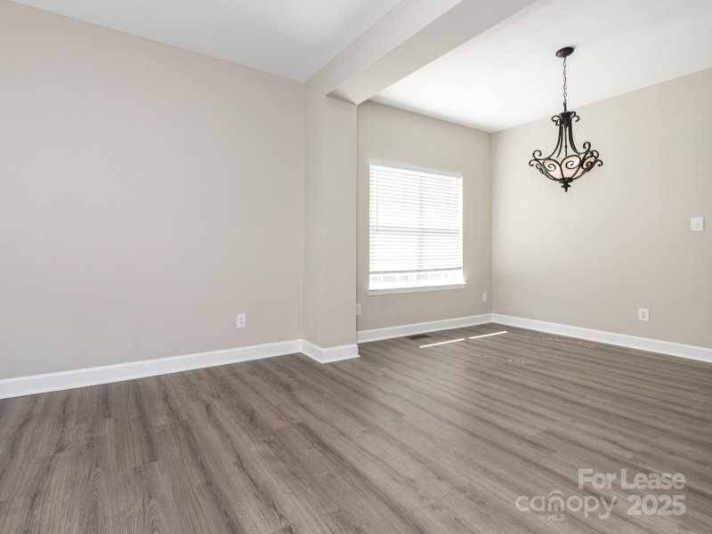 Property image 4 at 6211 Rosebriar Lane, Charlotte, NC 28277