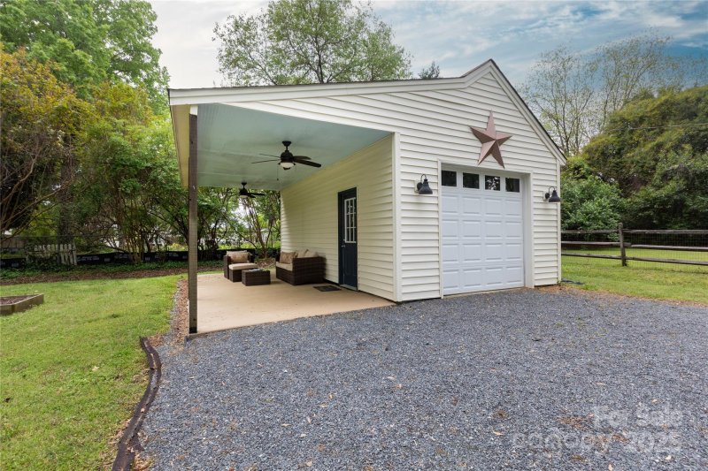 Property image 2 at 4800 Doris Avenue, Charlotte, NC 28205