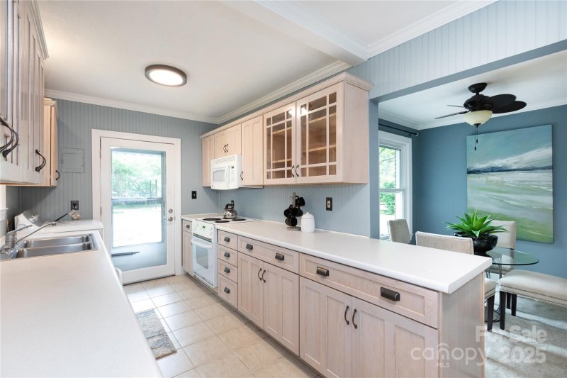 Property image 5 at 4800 Doris Avenue, Charlotte, NC 28205