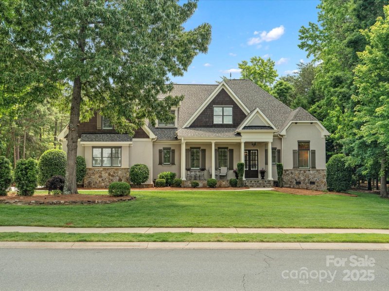 1007 Wessington Manor Lane