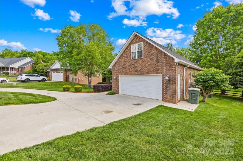 Property image 4 at 229 River Birch Circle, Mooresville, NC 28115